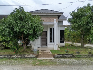 Dijual Rumah Tinggal, Dekat Jl. Paus Pekanbaru