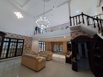 DIJUAL/DISEWAKAN RUMAH BULATAN DENGAN TANAH YANG LUAS DAERAH KUANTAN-PEKANBARU