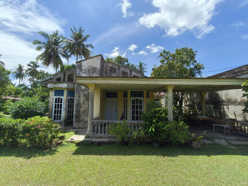 Dijual Rumah Bulatan + tanah lokasi jalan Hangtuah