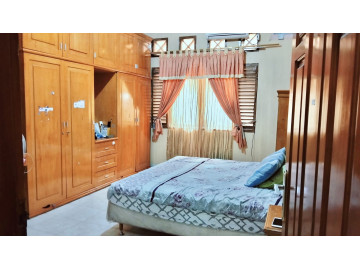 DIJUAL RUMAH 2 LT DI JL PATIMURA