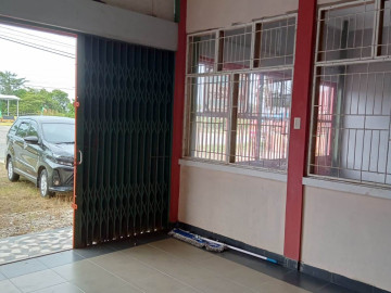 Dijual Ruko 2lt Gandeng 3unit lokasi Jl. Pramuka / Rumbai