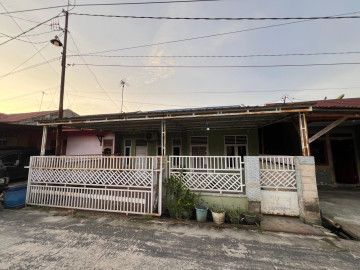 Dijual Rumah Semi Cluster Type 100/120M2 Full Renovasi Jalan Taman Karya, Tuah Madani,Pekanbaru